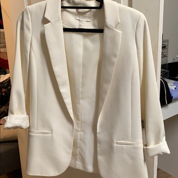 Cream blazer - Picture 2 of 4